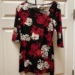 Red and white rose tunic, White House Black Market